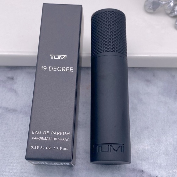 TUMI 19 Degree Extrait EDP Atomizer,Woody Aromatic -Travel7.5ml,0.25oz-BOXED-NEW - Picture 3 of 16